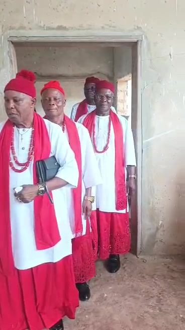 Four new Ichies at the Isseke palace